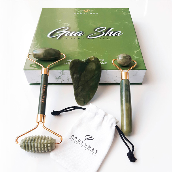 Cofanetto Profumee rullo di giada e gua sha luxury set