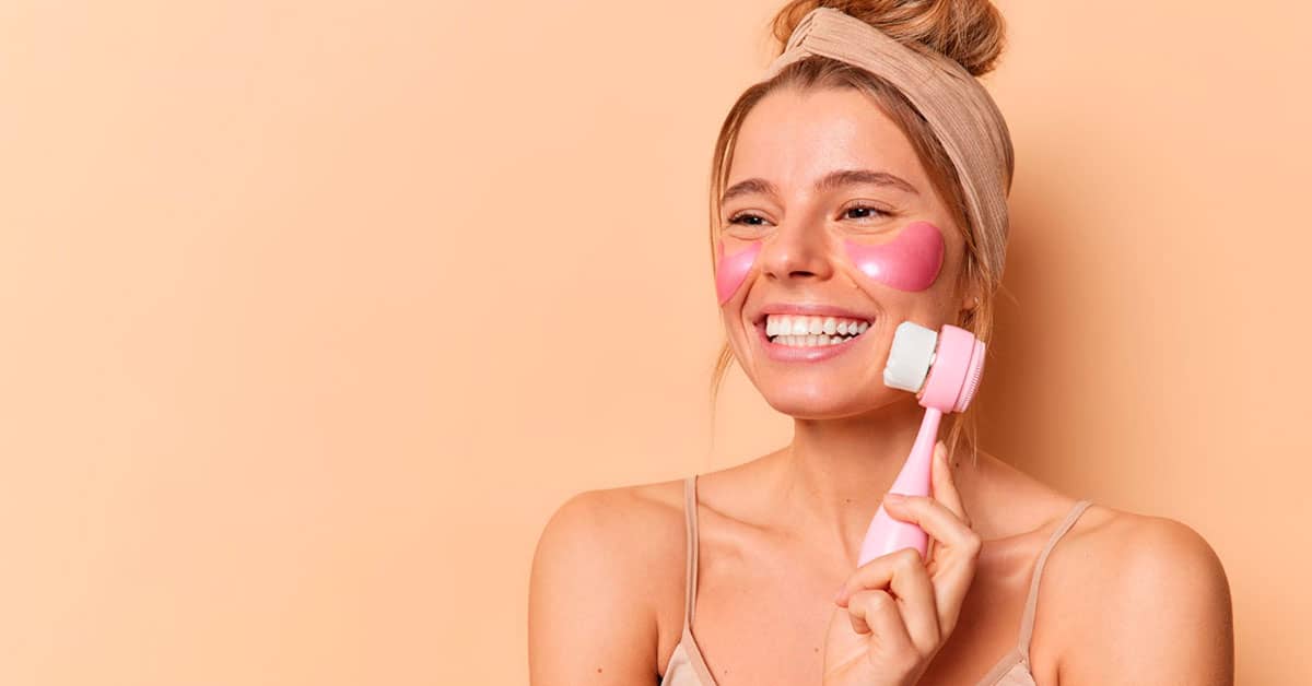Spazzola pulizia viso: il segreto per una pelle radiosa
