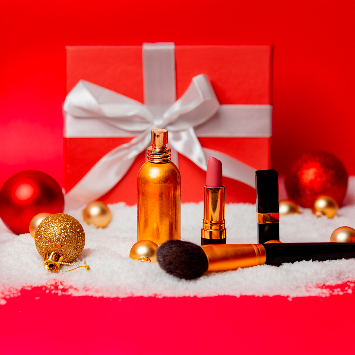 Guida ai regali beauty di Natale 2025: idee profumate e must-have 